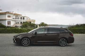 Toyota Corolla Touring Sport 12 Marron