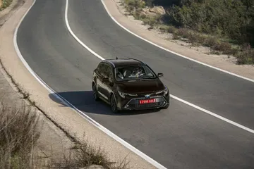 Toyota Corolla Touring Sport 13 Marron