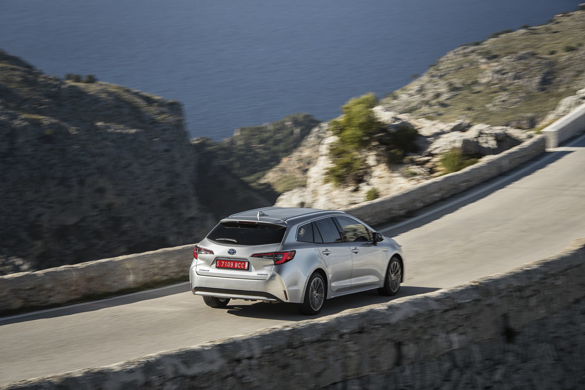 Toyota Corolla Touring Sport 13 Plata