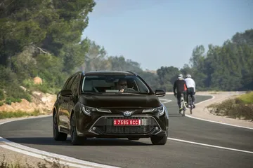 Toyota Corolla Touring Sport 16 Marron