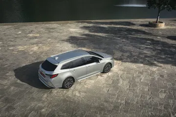 Toyota Corolla Touring Sport 24 Plata
