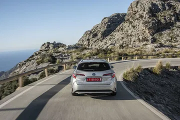 Toyota Corolla Touring Sport 31 Plata