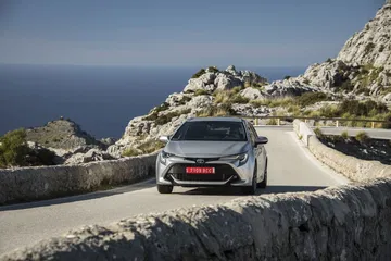 Toyota Corolla Touring Sport 36 Plata