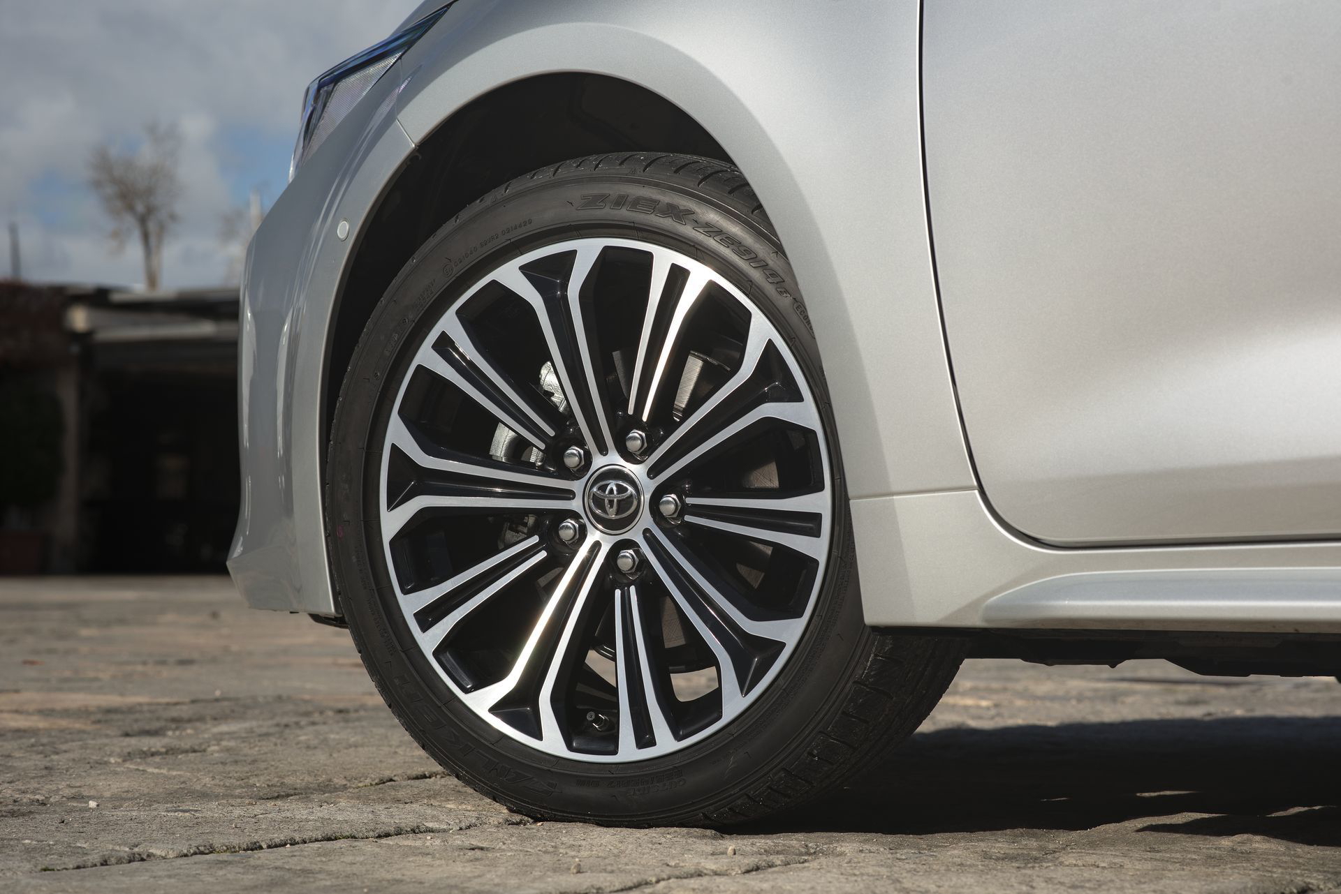 Toyota Corolla Touring Sport 4 Plata
