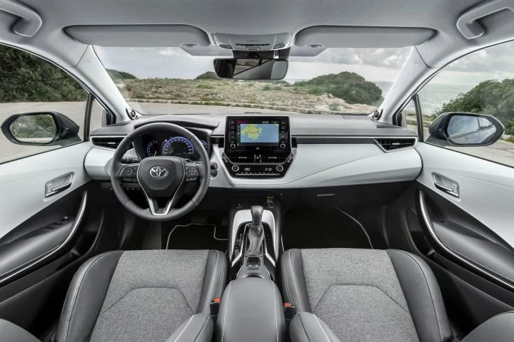 Toyota Corolla Touring Sport 7 Interior