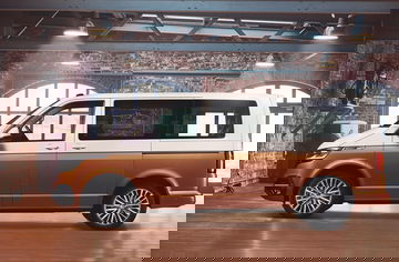 Volkswagen Multivan T6 1 2019 0219 001