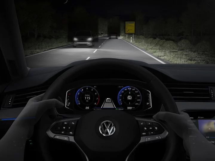 Volkswagen Passat 2019 Iq Drive 01