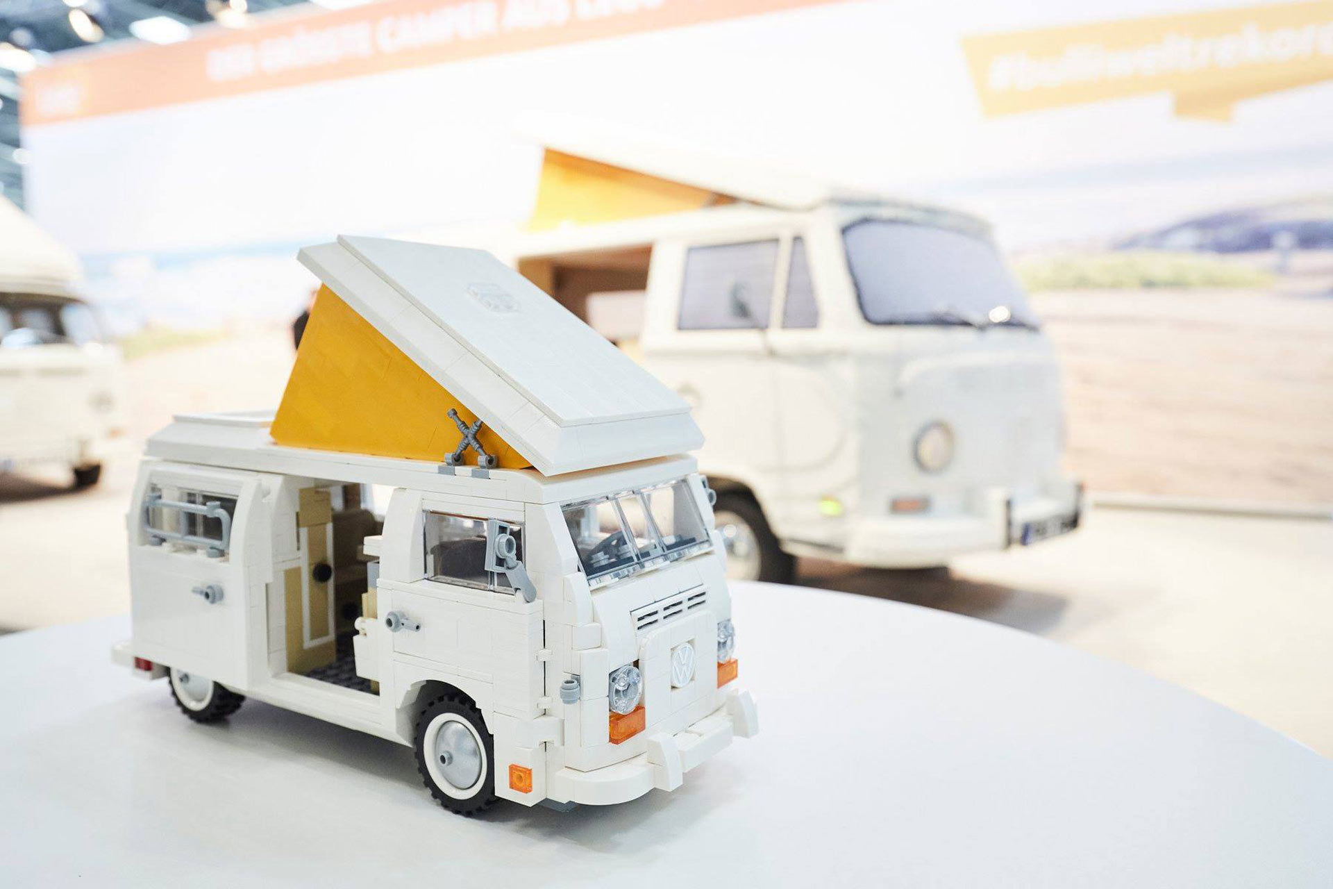 Volkswagen T2 Furgoneta Lego 13