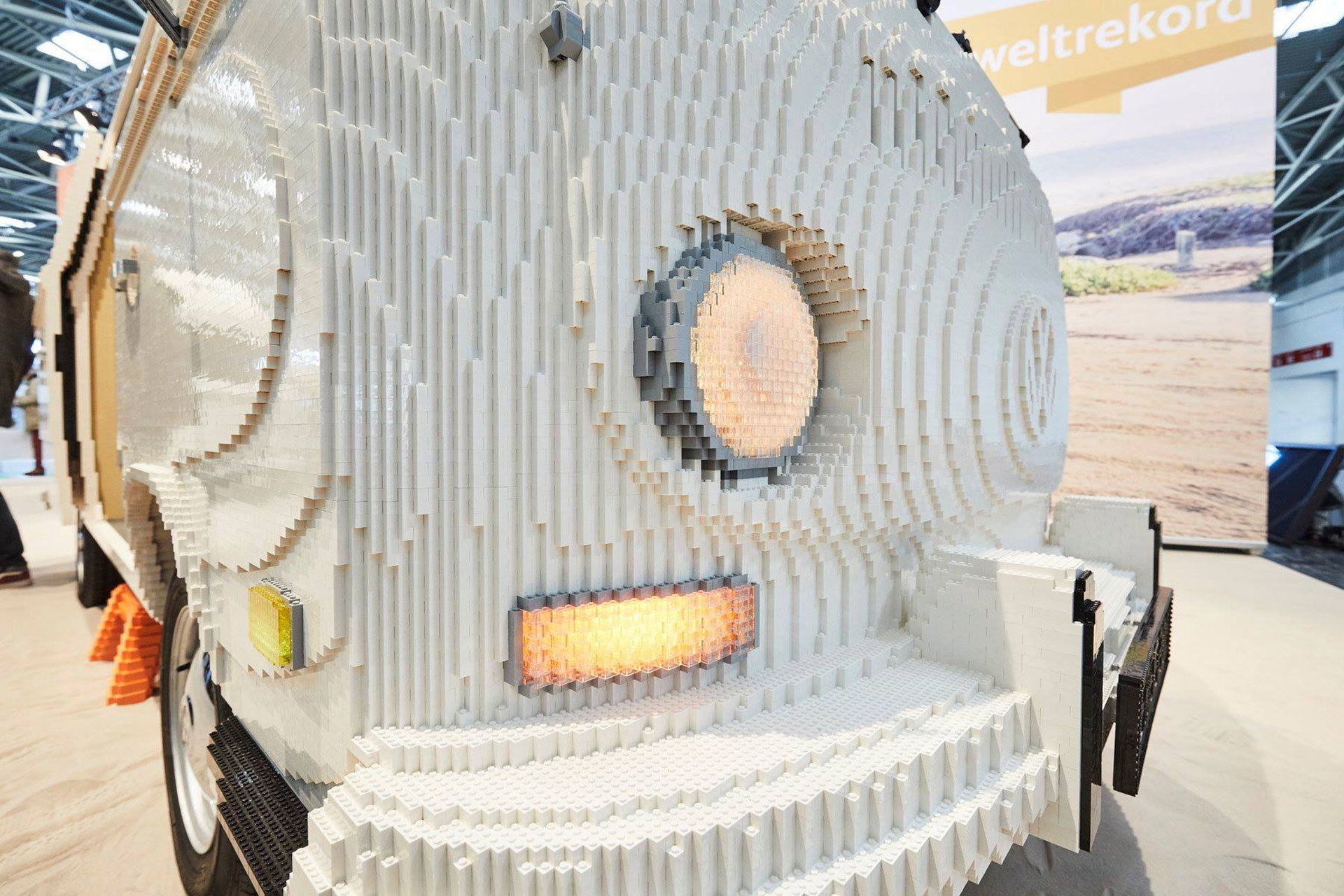 Volkswagen T2 Furgoneta Lego 14