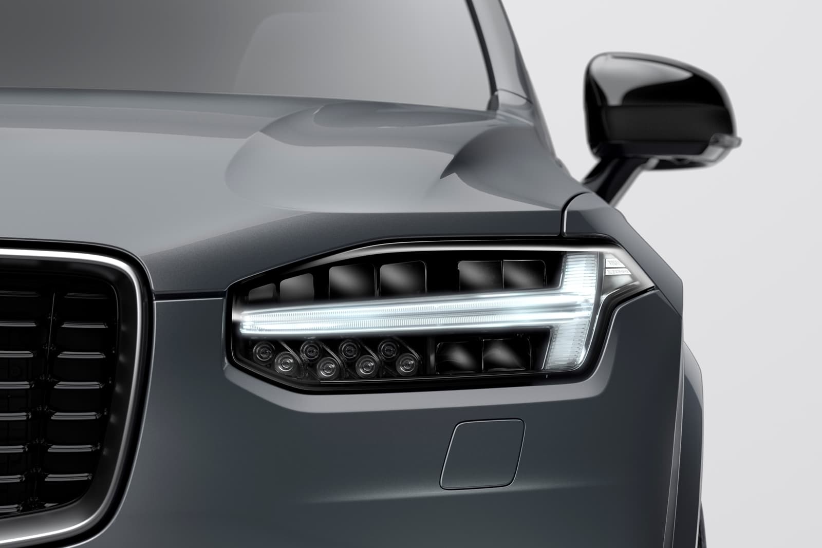 The New Volvo Xc90 R Design T8 Twin Engine In Thunder Grey