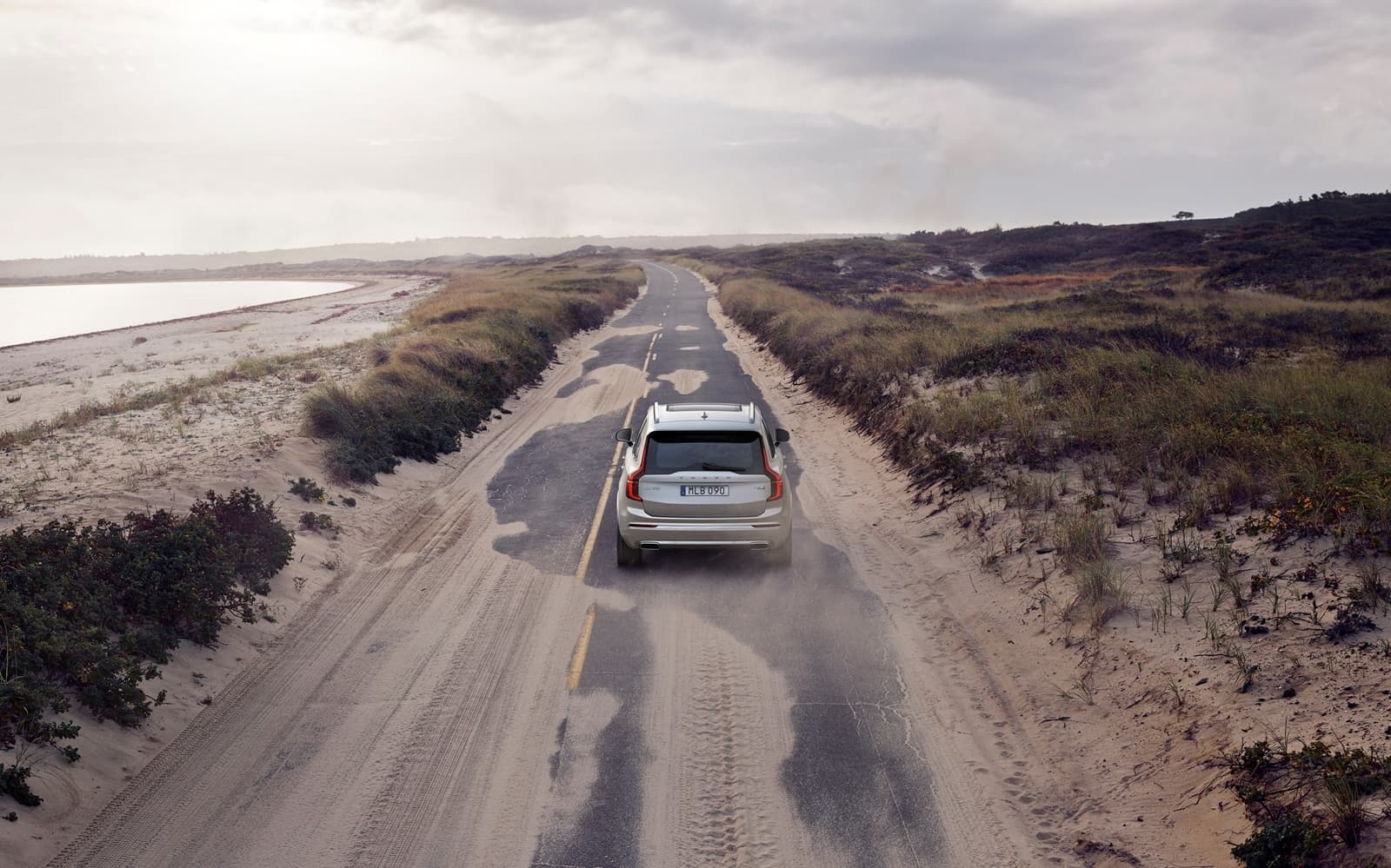 New Volvo Xc90 Inscription T8 Twin Engine In Birch Light Metallic