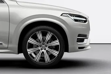 The New Volvo Xc90 Inscription T8 Twin Engine In Birch Light Metallic