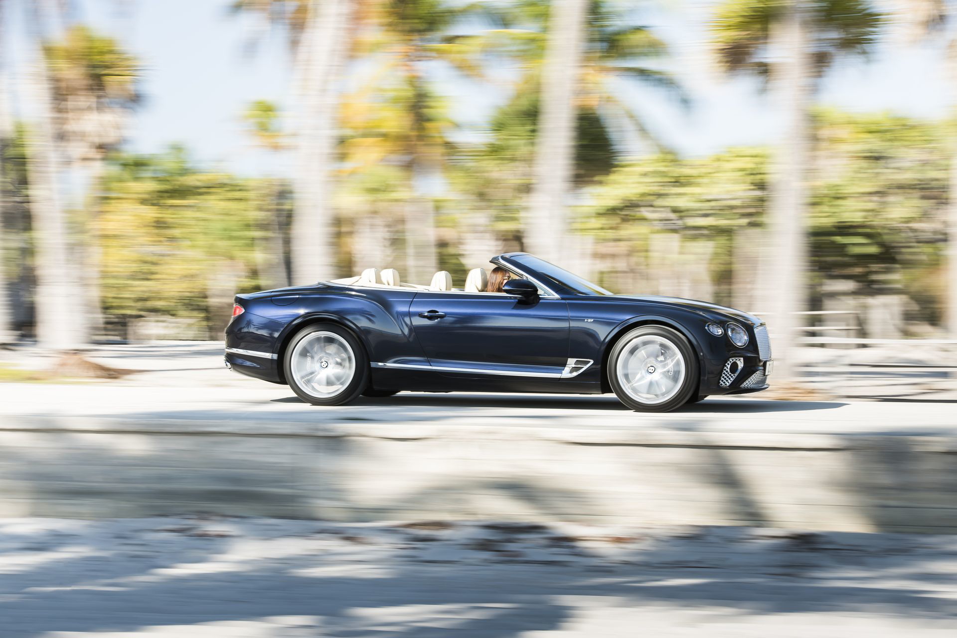 Bentley Continental Gt V8 2019 25