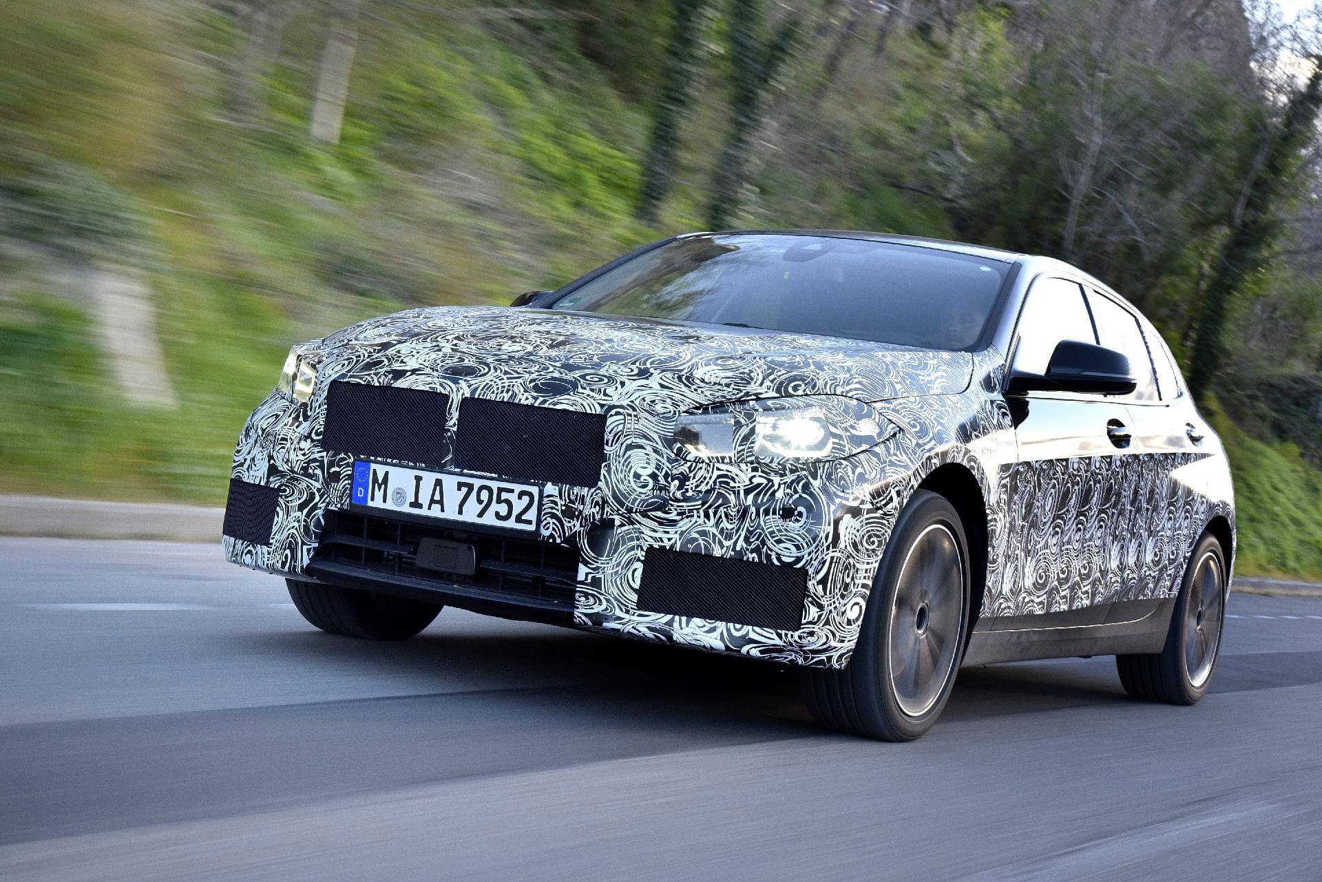 Bmw Serie 1 2020 P90341146 Highres Testing In Miramas T