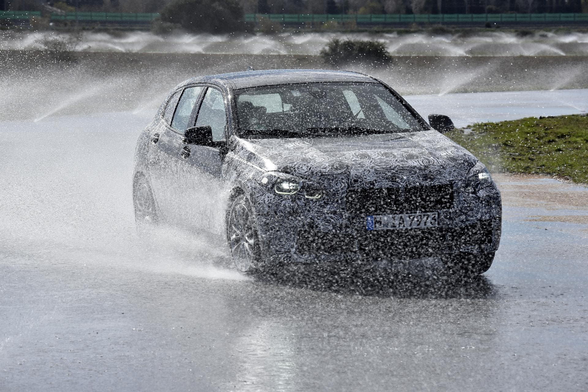 Bmw Serie 1 2020 P90341150 Highres Testing In Miramas T