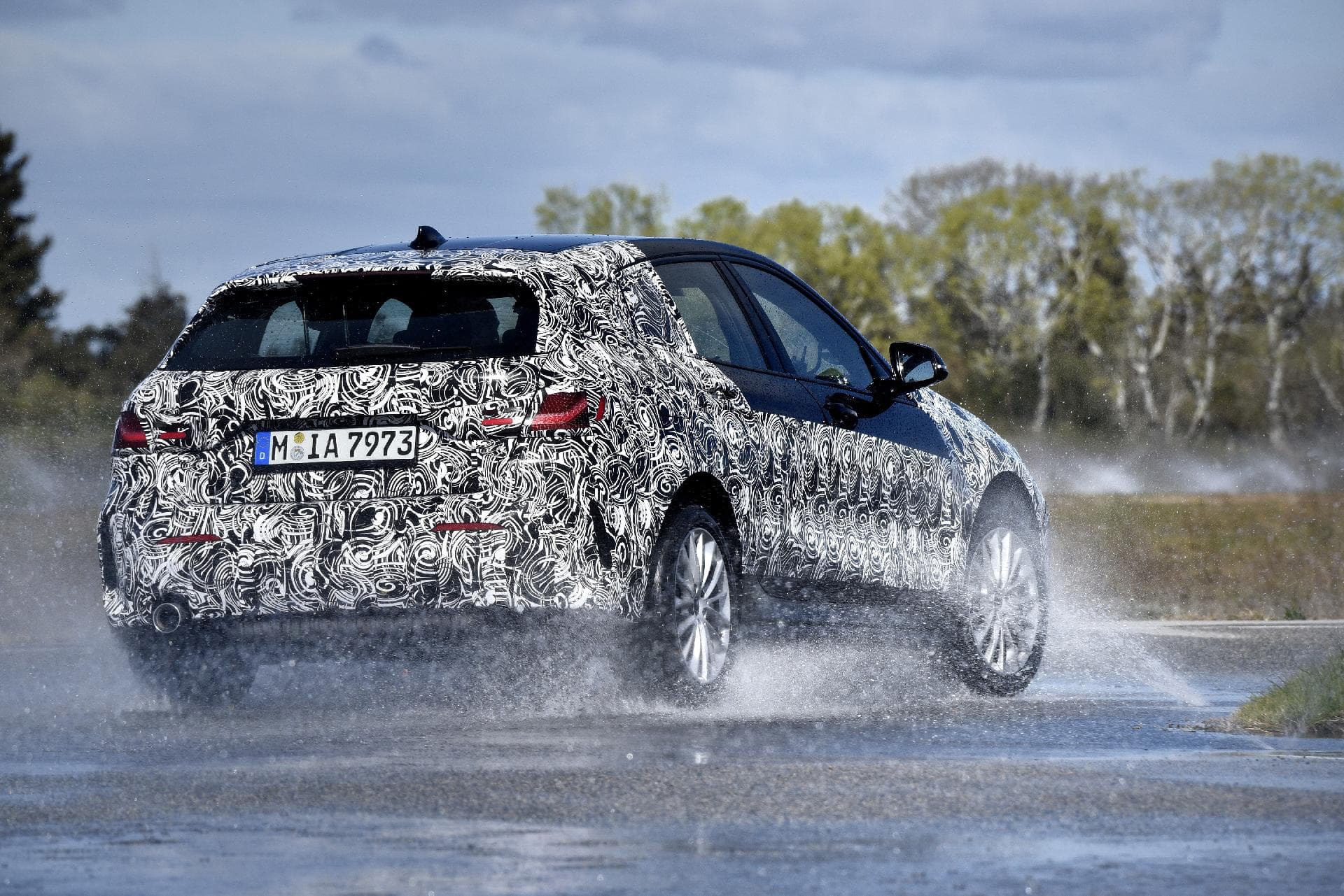 Bmw Serie 1 2020 P90341153 Highres Testing In Miramas T