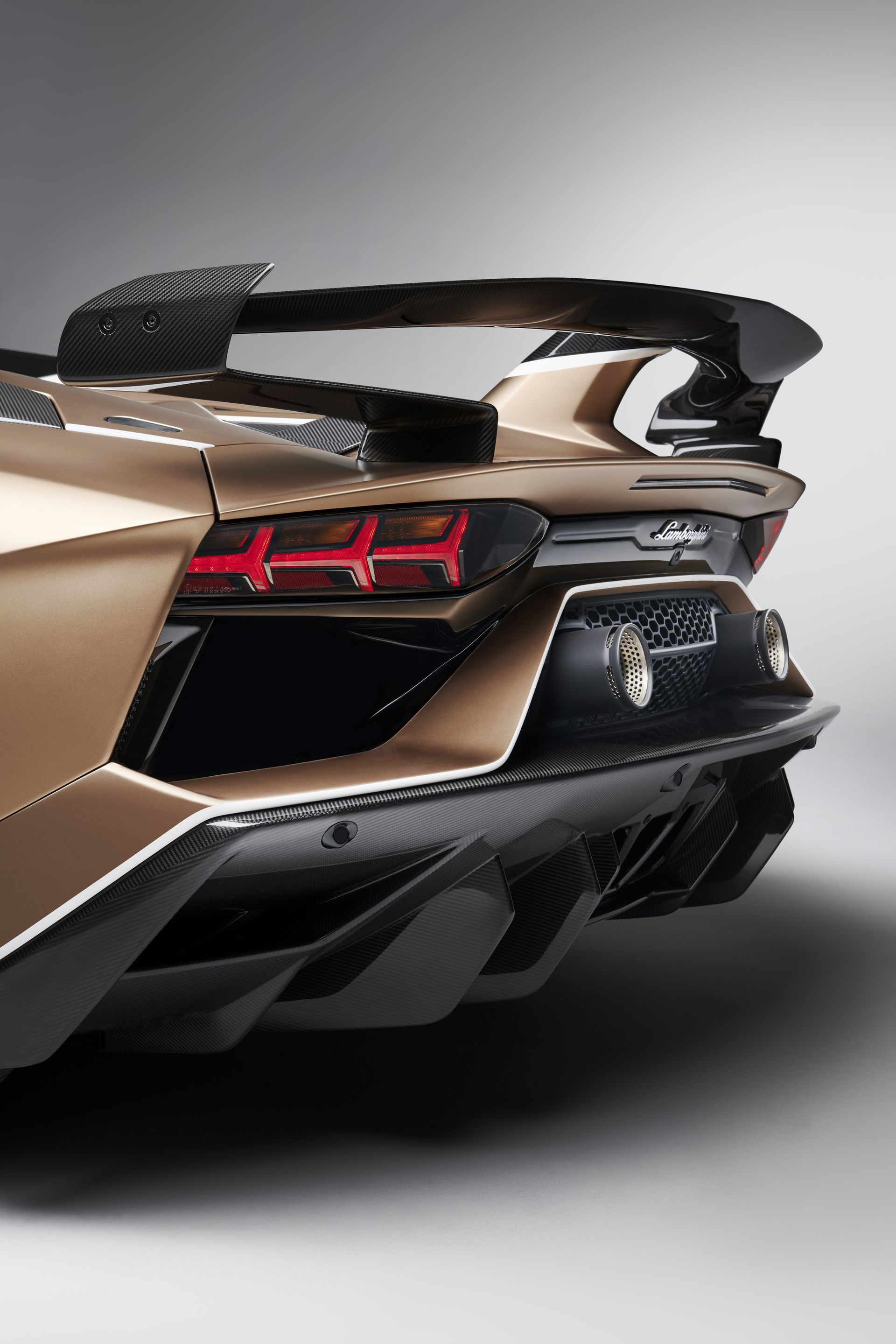 Lamborghini Aventador Svj Roadster 29
