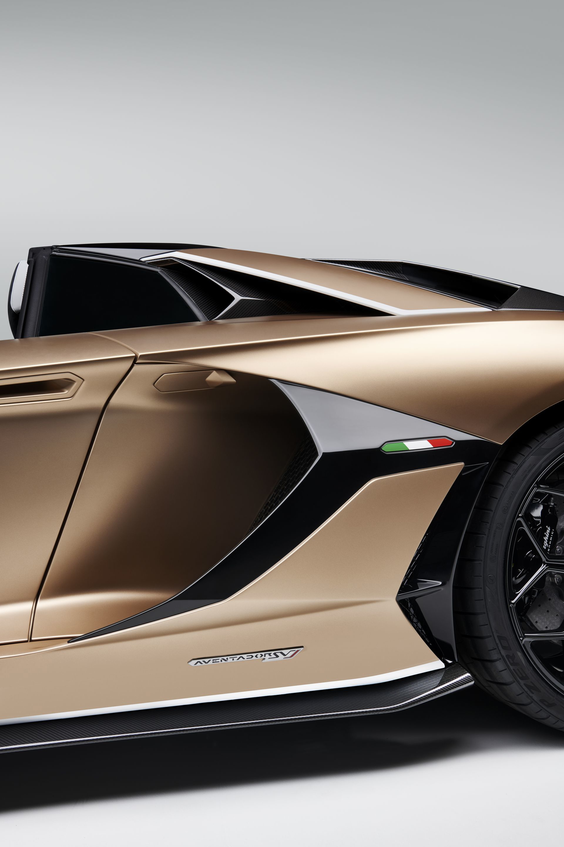 Lamborghini Aventador Svj Roadster 30