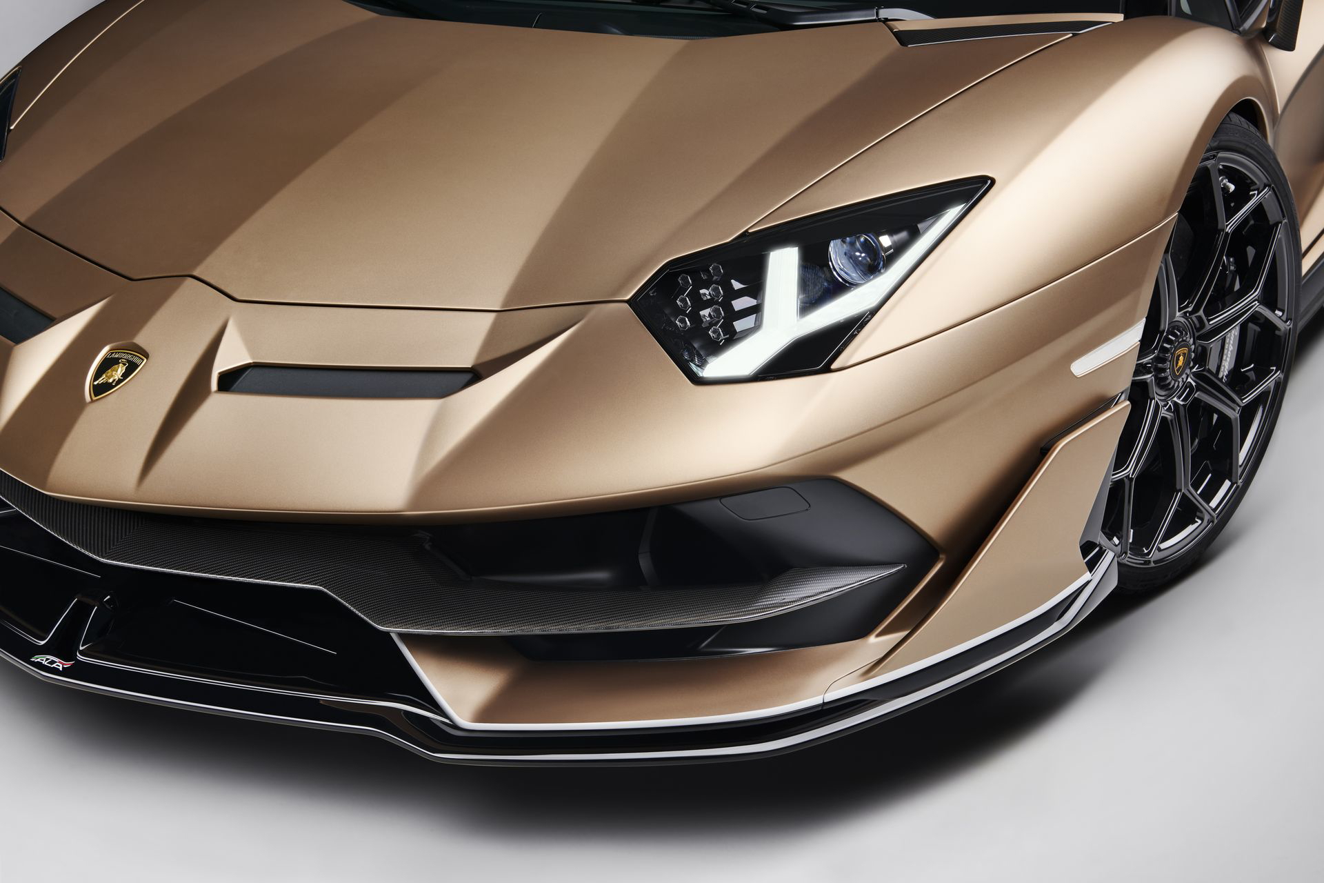 Lamborghini Aventador Svj Roadster 32