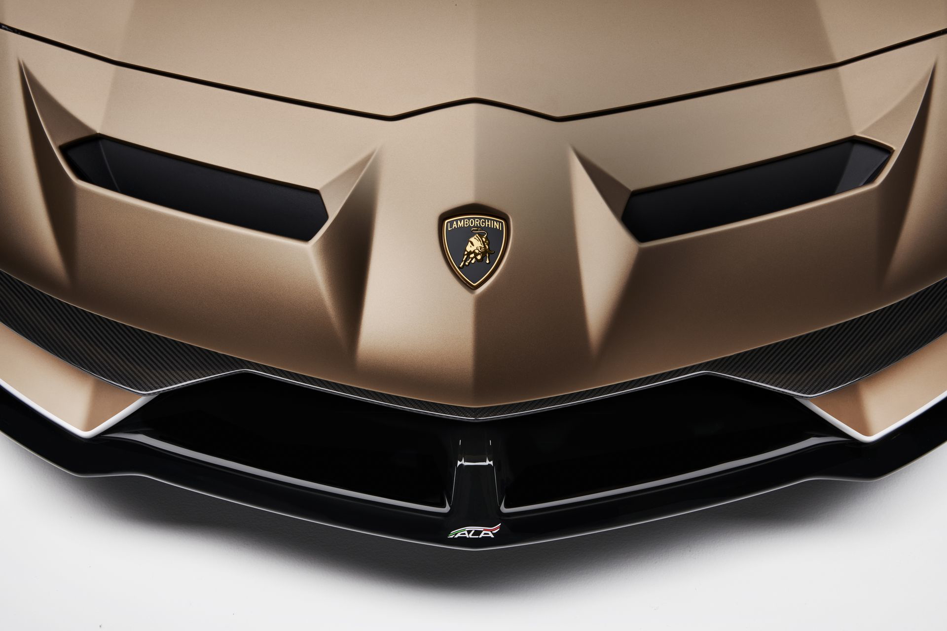 Lamborghini Aventador Svj Roadster 33