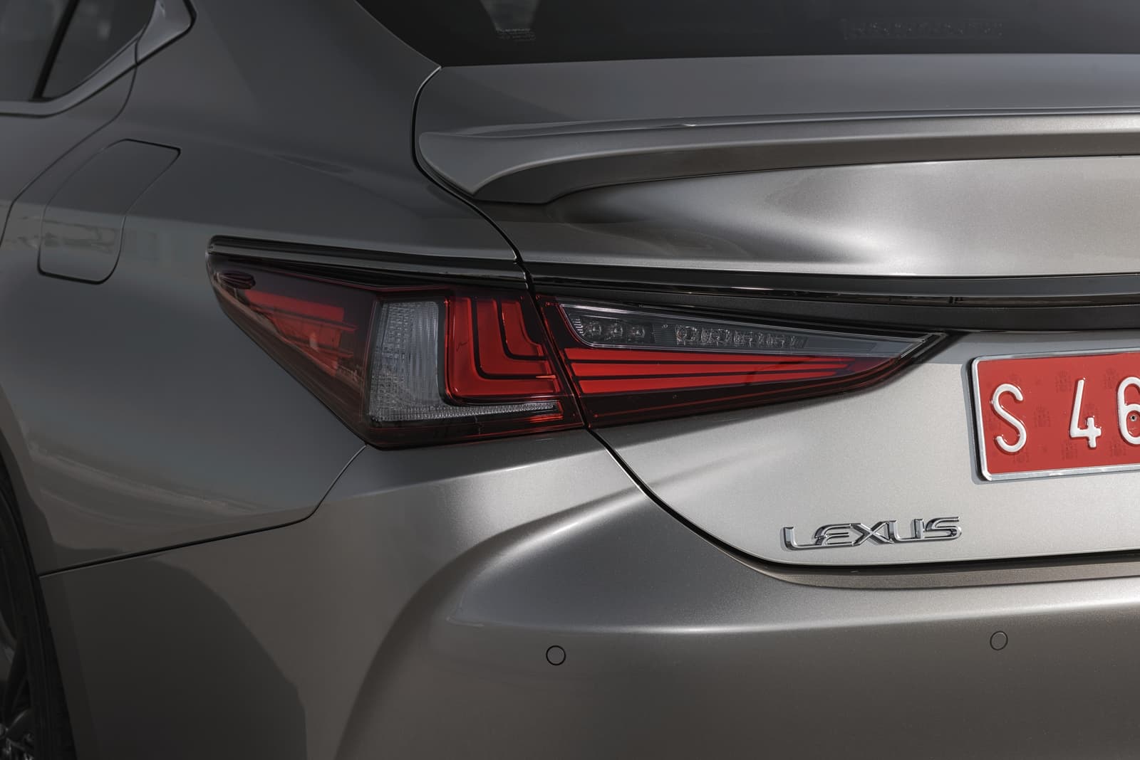 Lexus Es 300h 0319 010