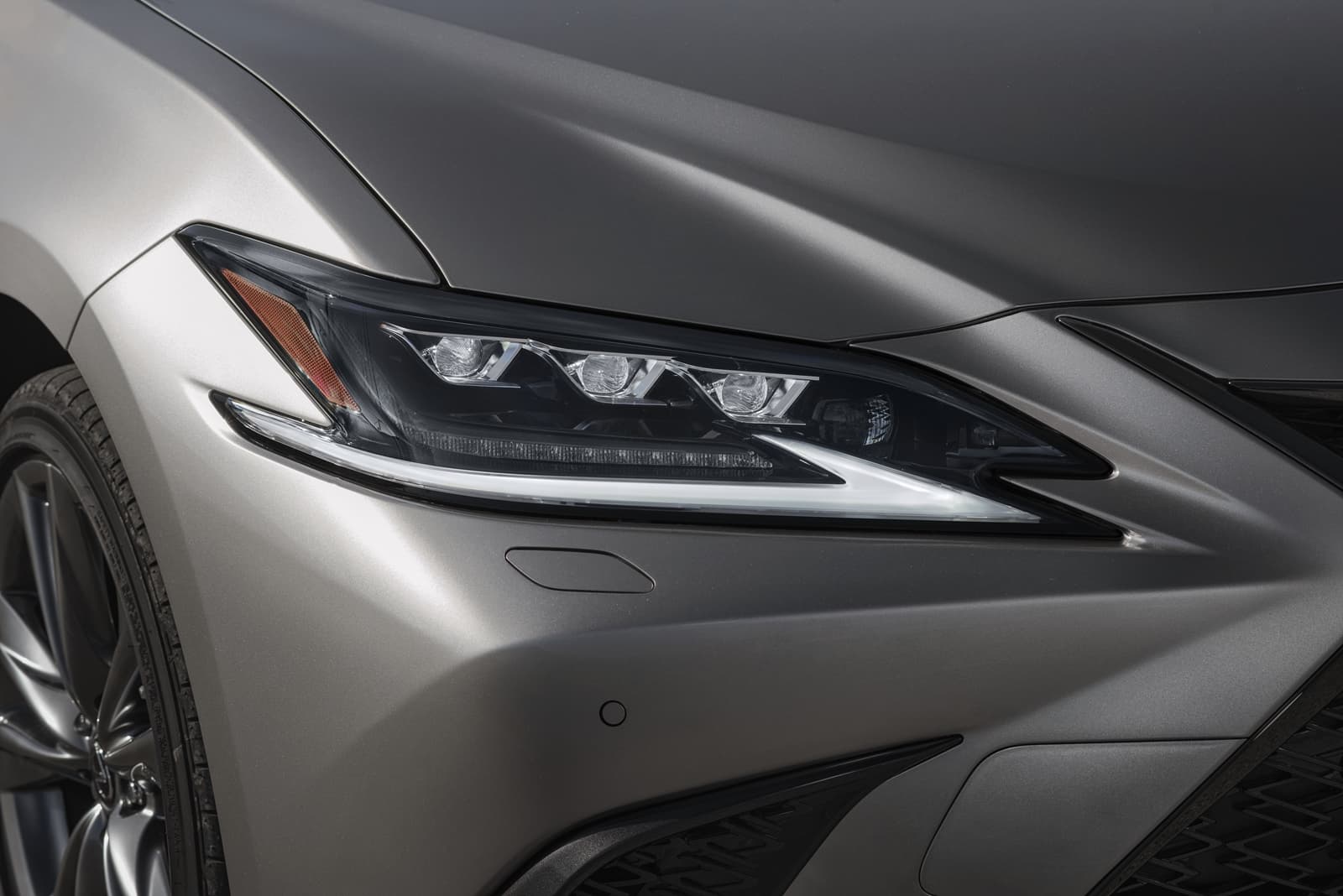 Lexus Es 300h 0319 012