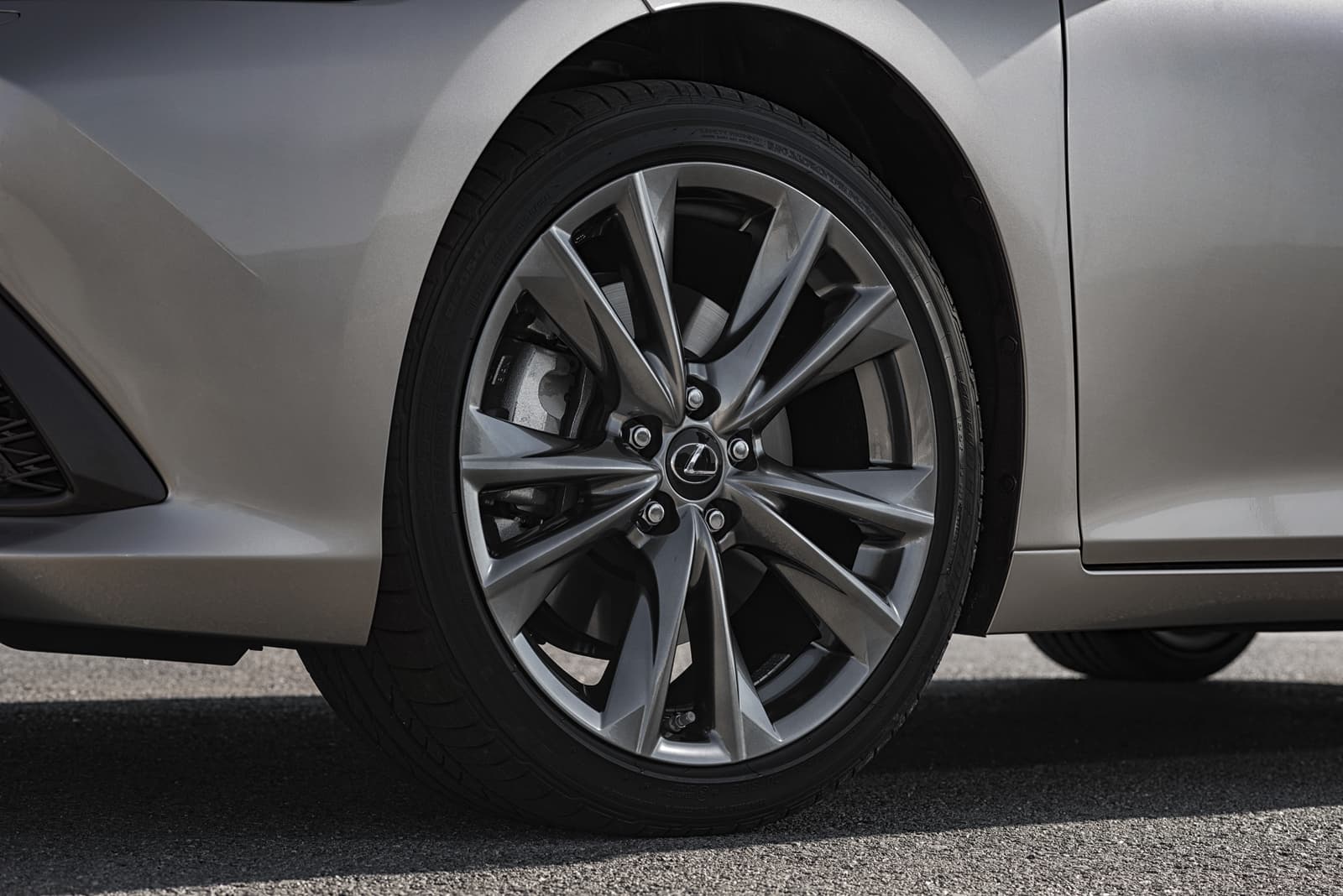 Lexus Es 300h 0319 013