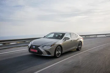 Lexus Es 300h 0319 024