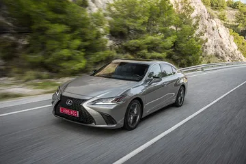 Lexus Es 300h 0319 026