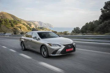 Lexus Es 300h 0319 028