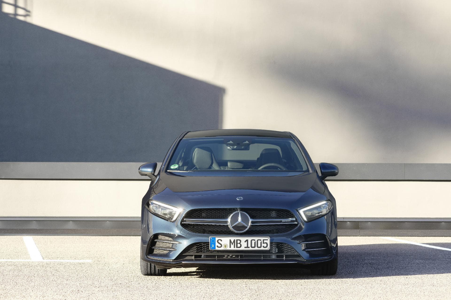 Mercedes Amg A35 Sedan 19c0171 076