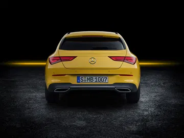 Mercedes Cla Shooting Brake 2019 Amarillo Exterior 05