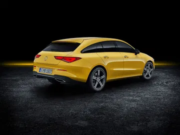Mercedes Cla Shooting Brake 2019 Amarillo Exterior 10