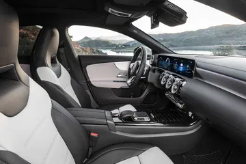 Mercedes Cla Shooting Brake 2019 Interior 05
