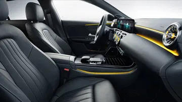 Mercedes Cla Shooting Brake 2019 Interior 08