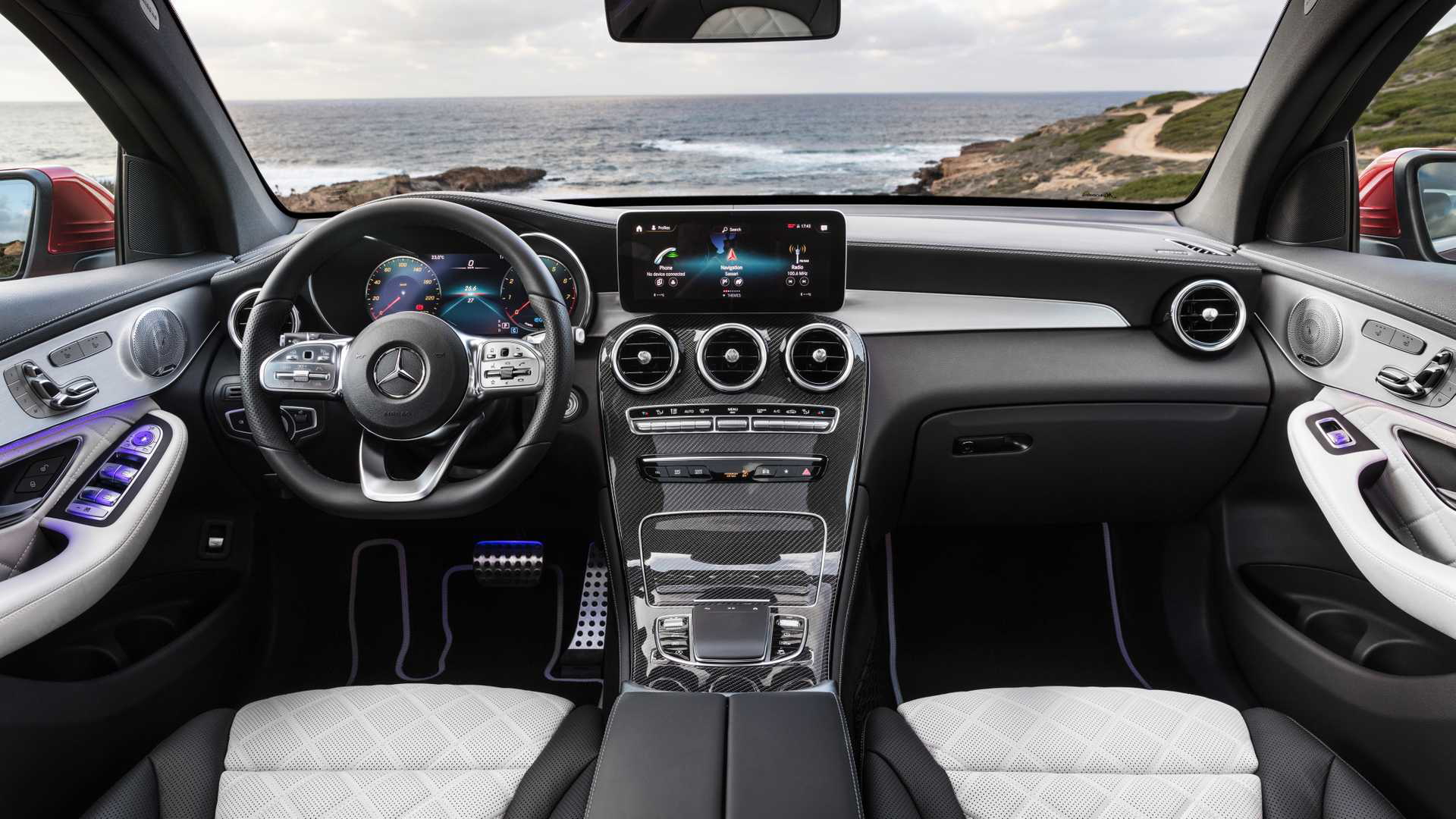 Mercedes Glc Coupe 2019 Interior 05