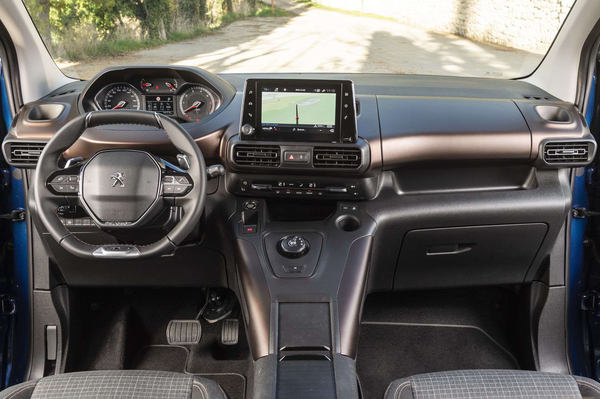 Peugeot Rifter Long 2019 1 Interior