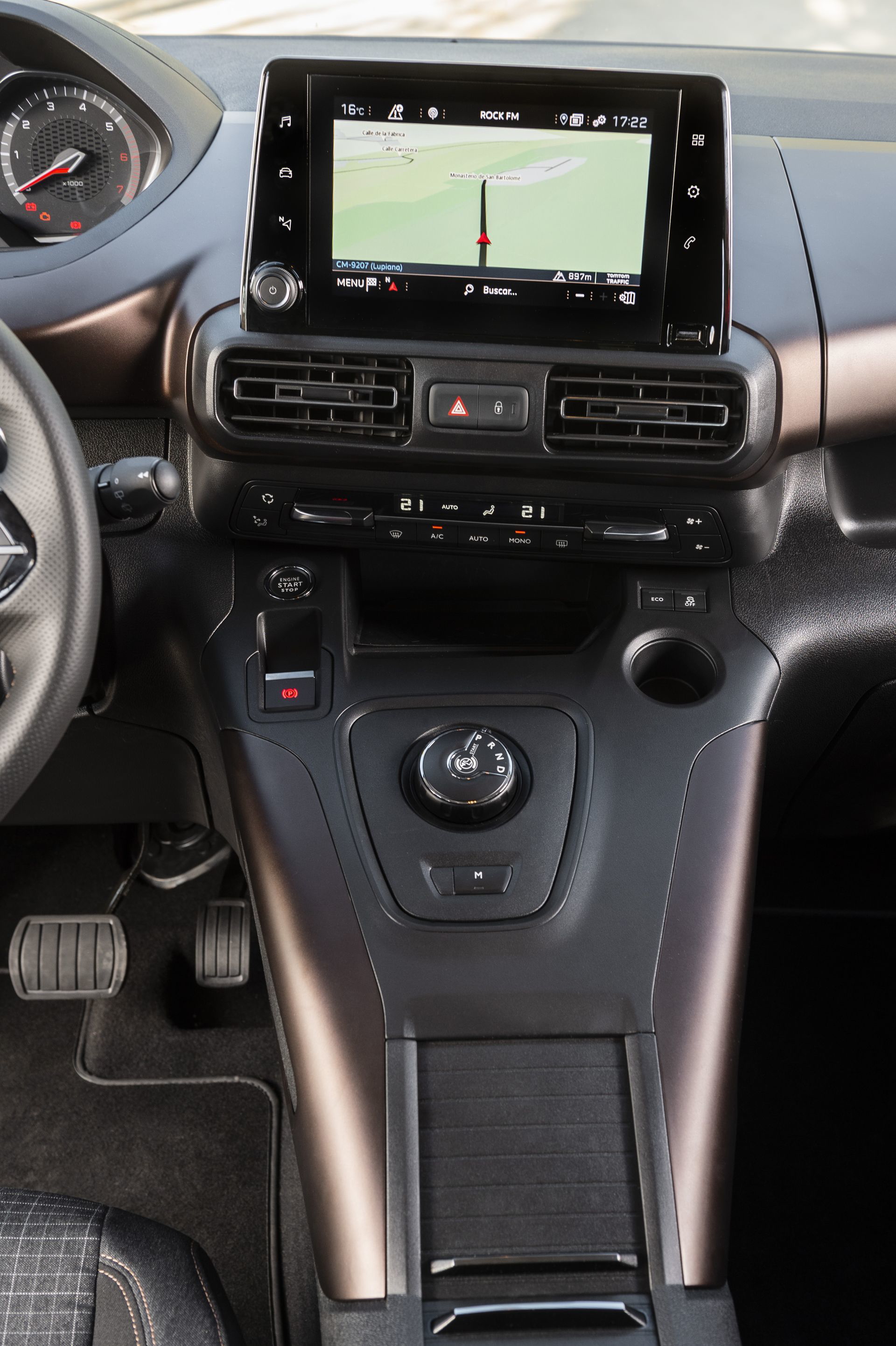 Peugeot Rifter Long 6 Detalles