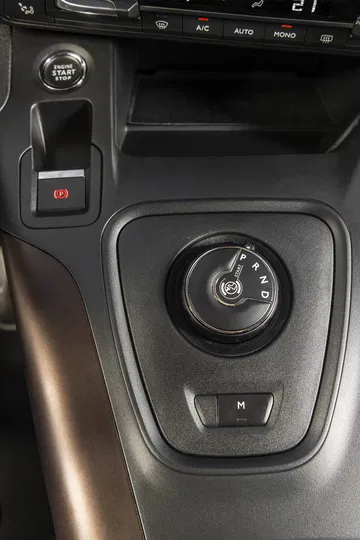 Peugeot Rifter Long 8 Detalles