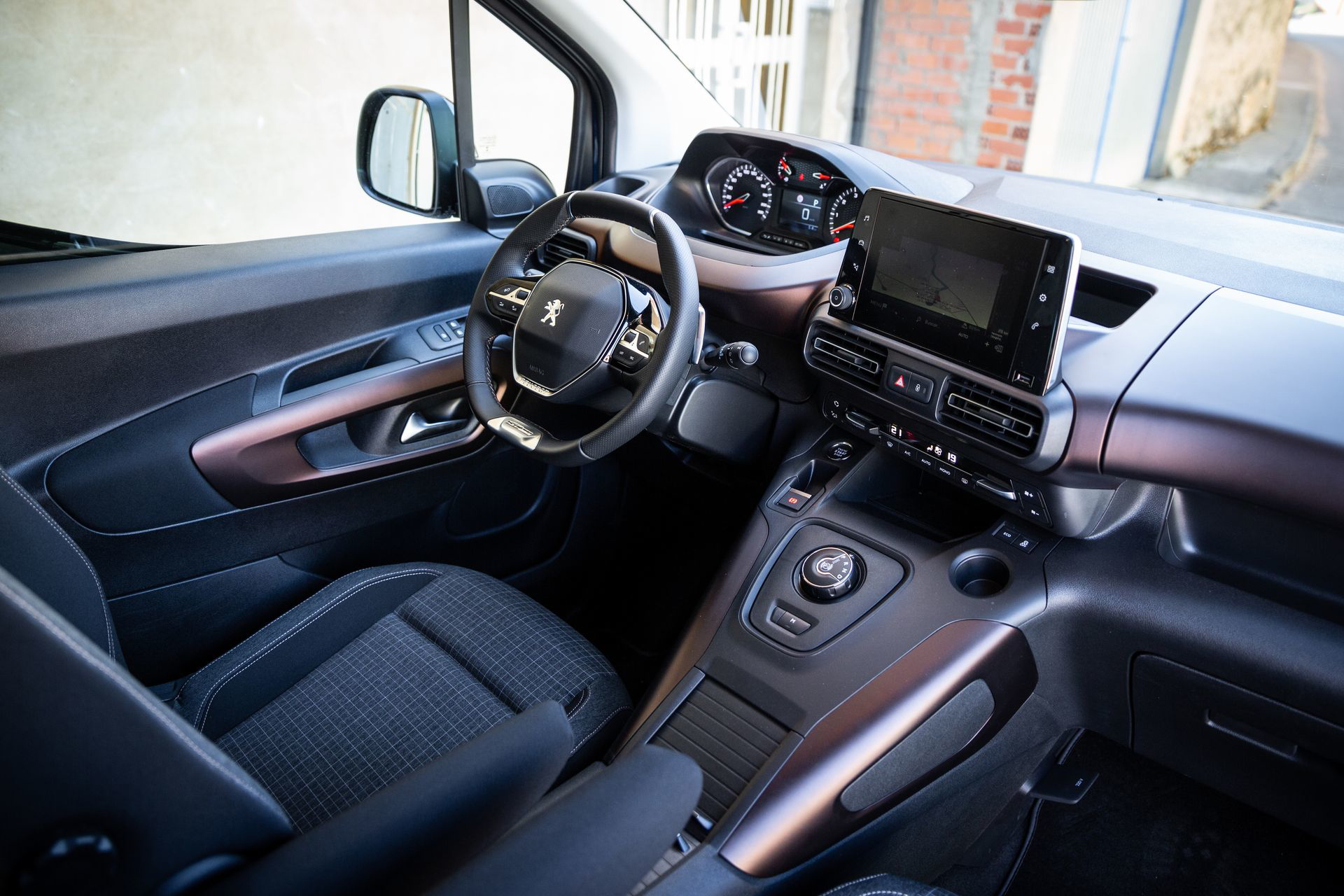 Prueba Peugeot Rifter Long Interior 1