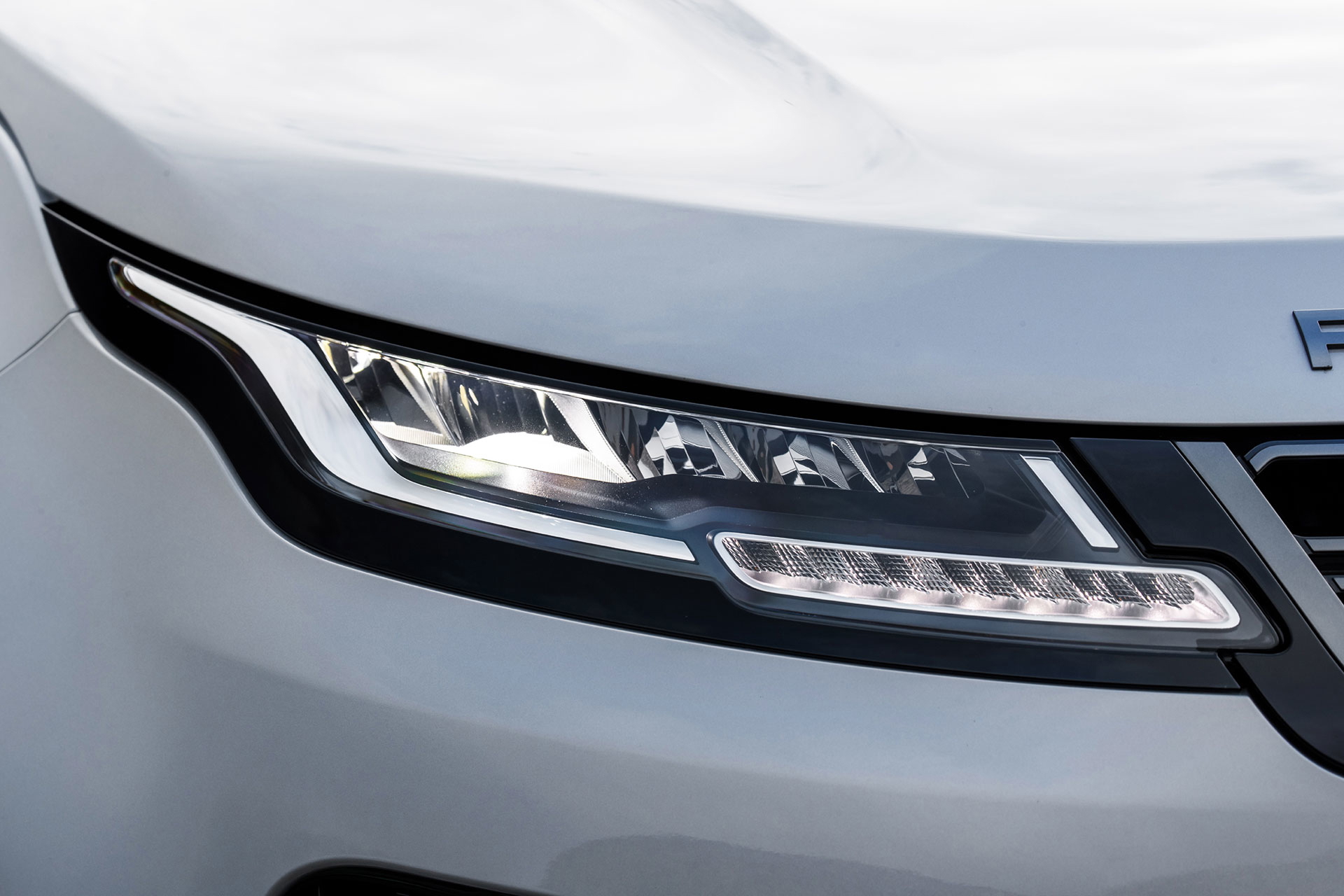 Range Rover Evoque 2019 Gris Detalles 04