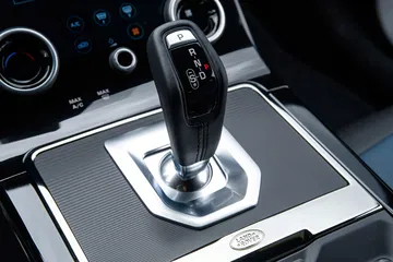 Range Rover Evoque 2019 Gris Interior 25