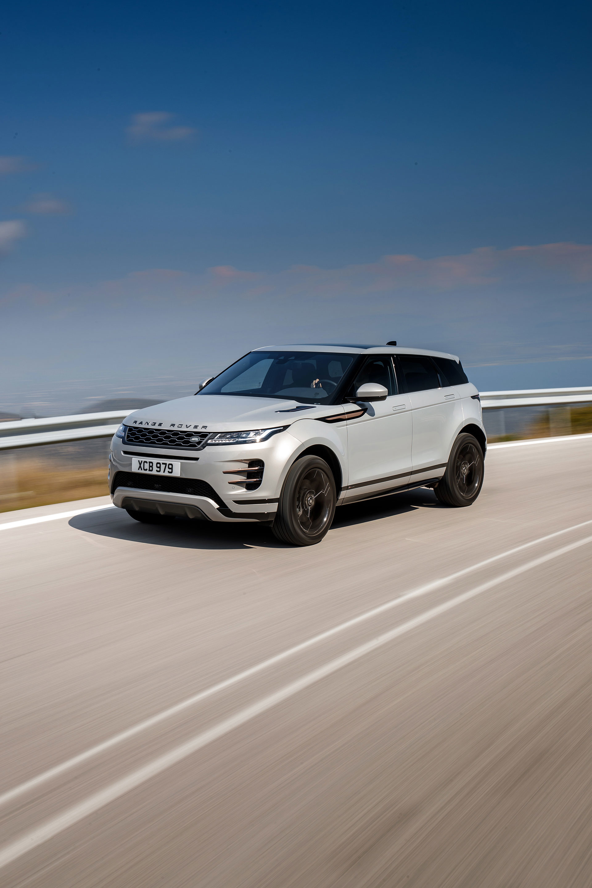 Range Rover Evoque 2019 Gris Movimiento 09