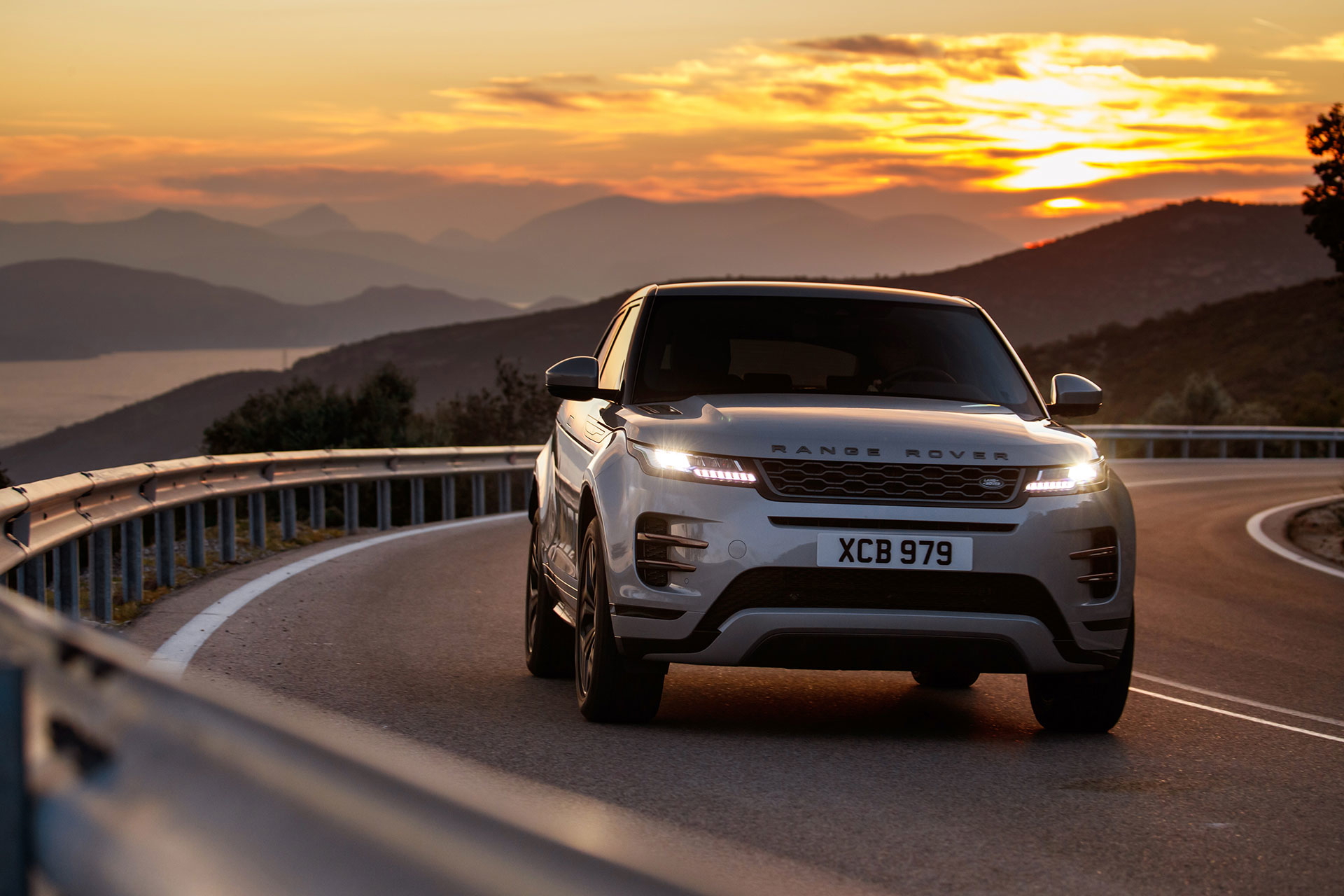 Range Rover Evoque 2019 Gris Movimiento 56