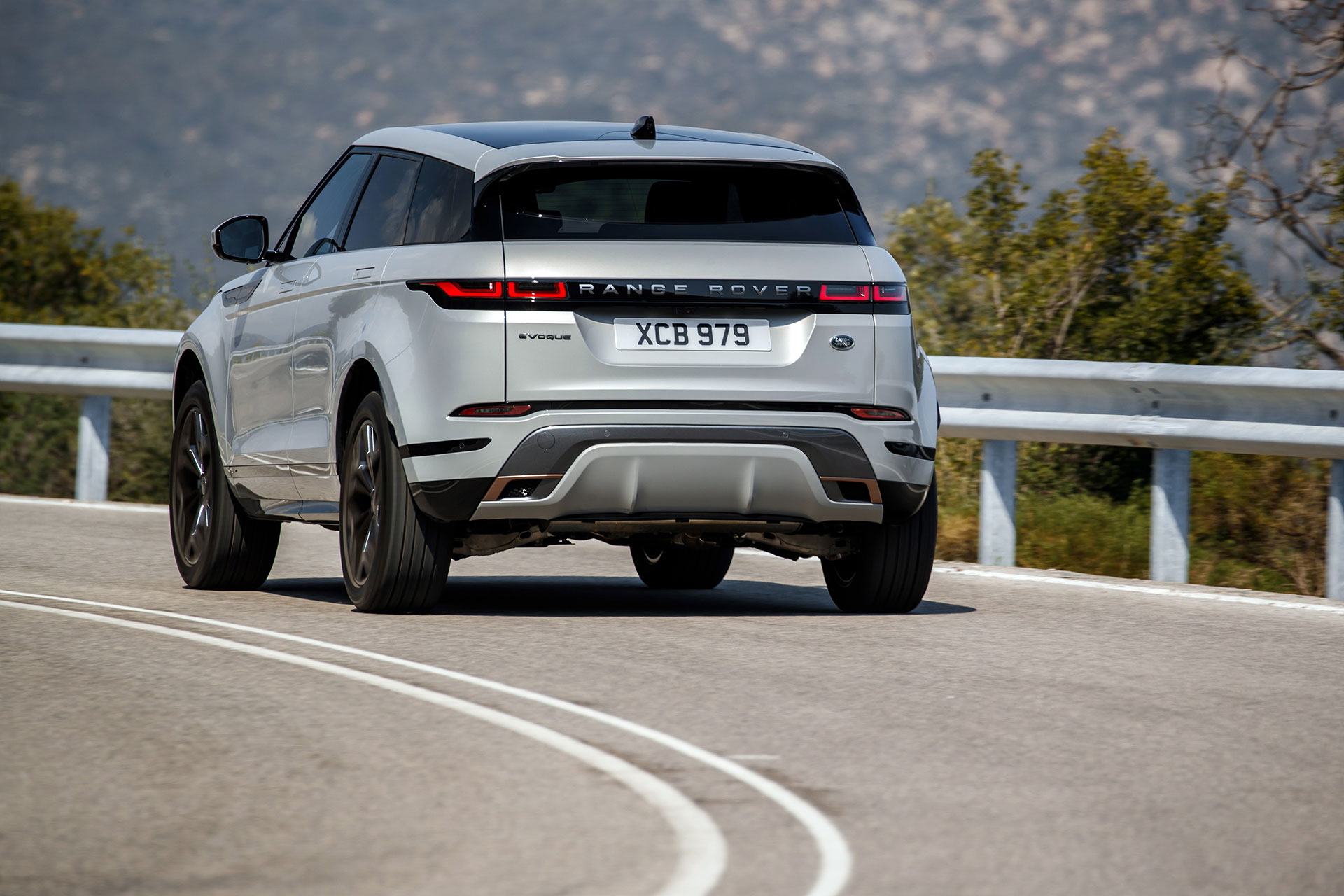Range Rover Evoque 2019 Gris Movimiento 66