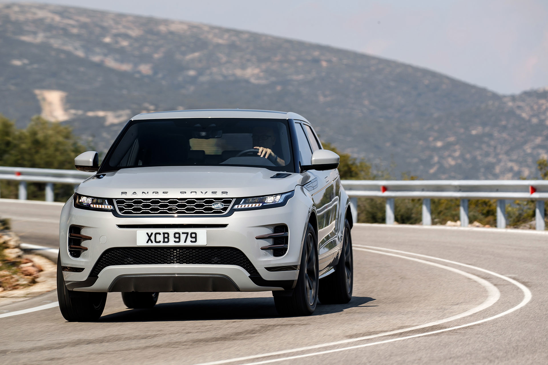 Range Rover Evoque 2019 Gris Movimiento 67