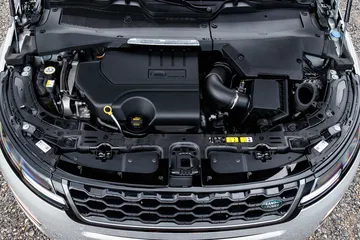 Range Rover Evoque 2019 Motor 03