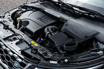 Range Rover Evoque 2019 Motor 04
