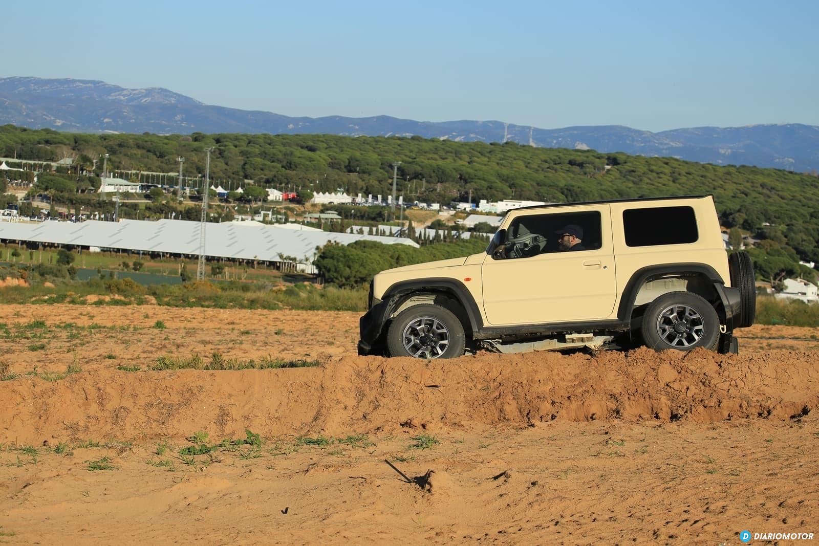 Suzuki Allgrip Jimny 0319 040