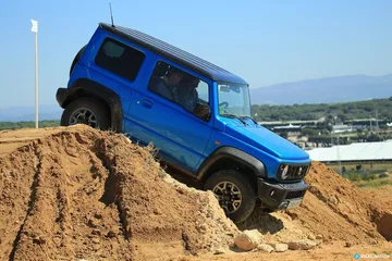 Suzuki Allgrip Jimny 0319 067